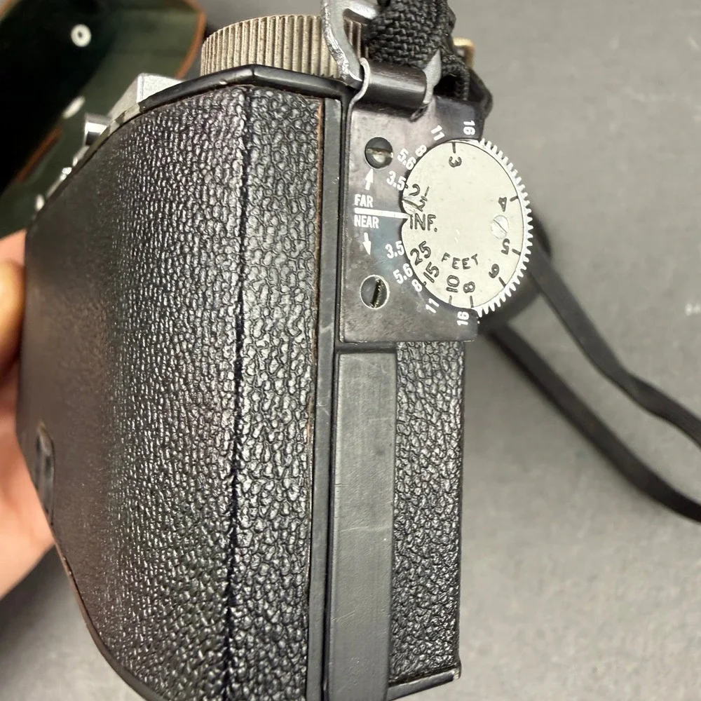 Vintage Stereo Realist Model 1041 35mm 3D Camera f/3.5 David White w/ Case